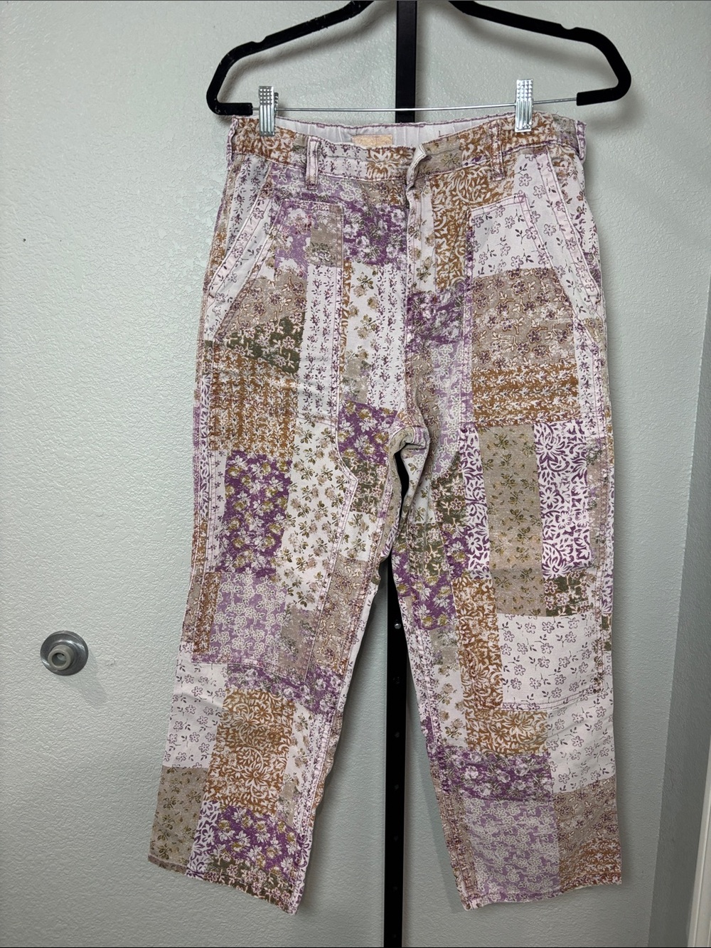 Pilcro Patchwork Floral Pants in Lavender & Cream call out needs button. Roamer